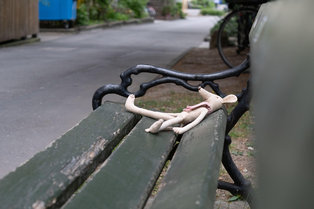 无极荣耀如何利用广告策略与客户进行互动